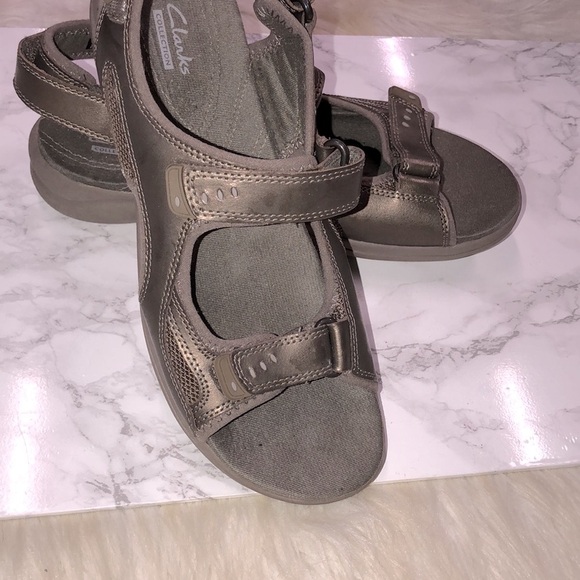 Clarks Casual Sandals size 9 1/2 - Picture 7 of 7